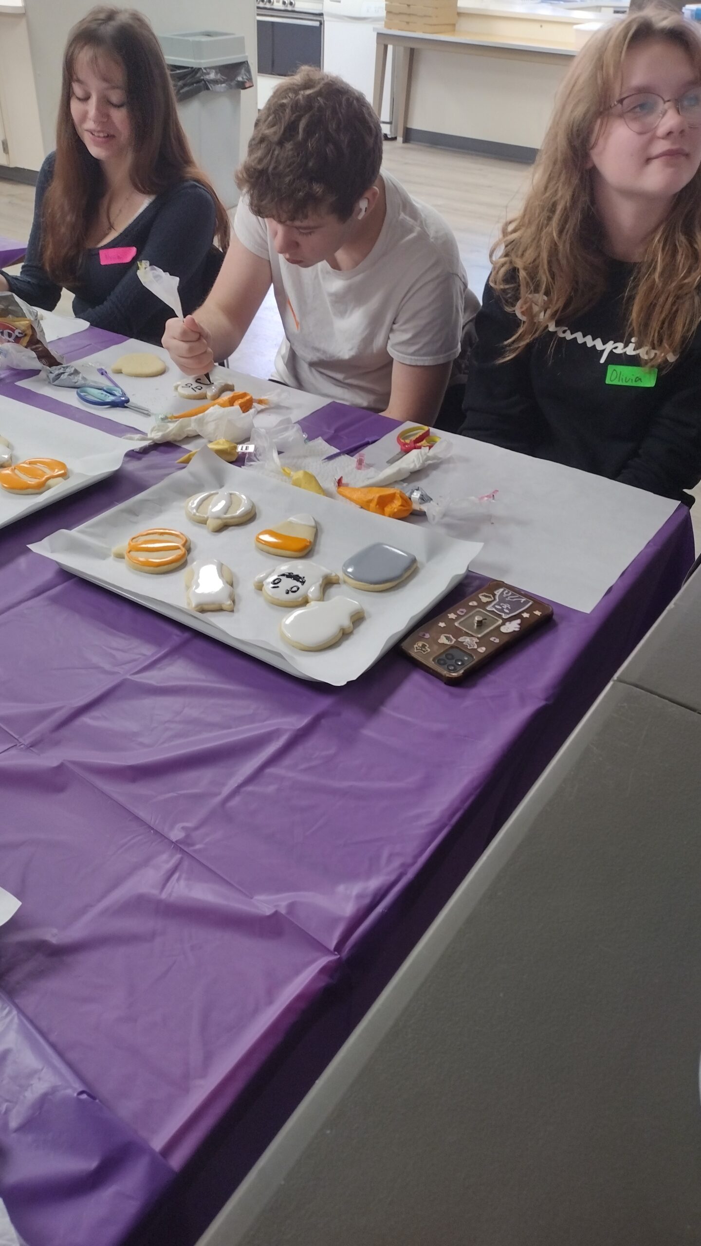 Cookies decorated by students at a 2 Cute 2 Eat Cookies class