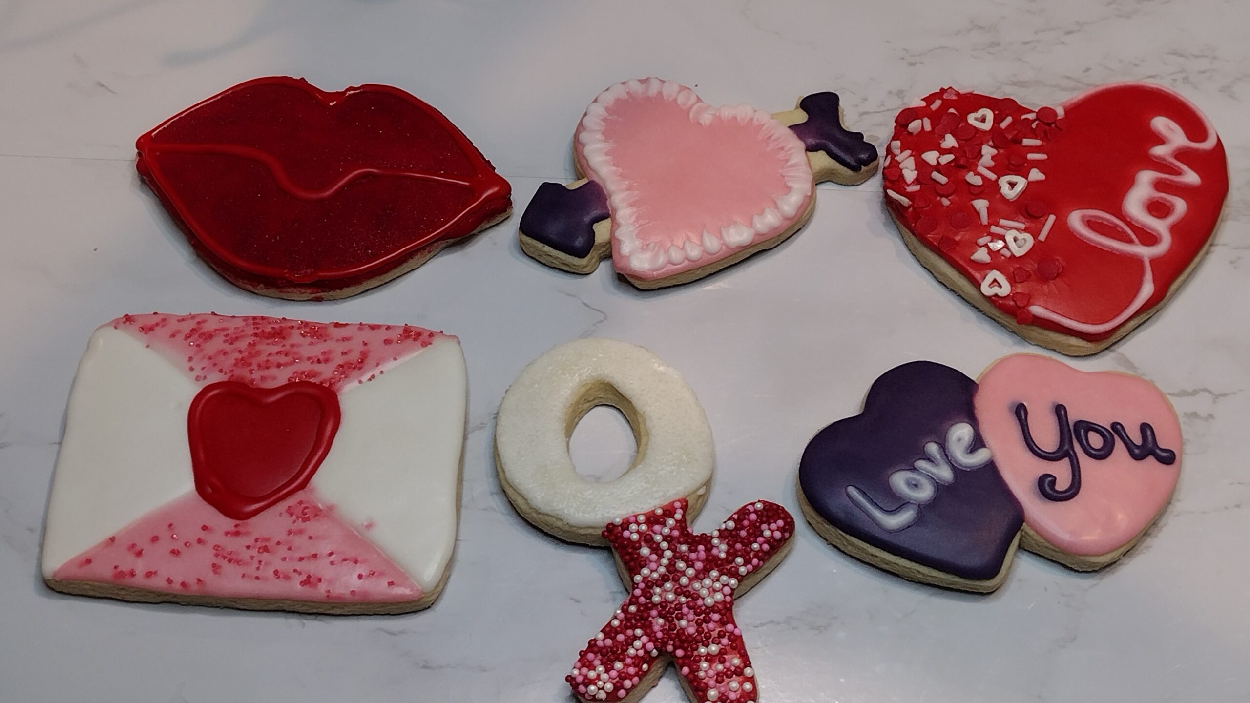 Holiday decorated sugar cookies by 2 Cute 2 Eat Cookies