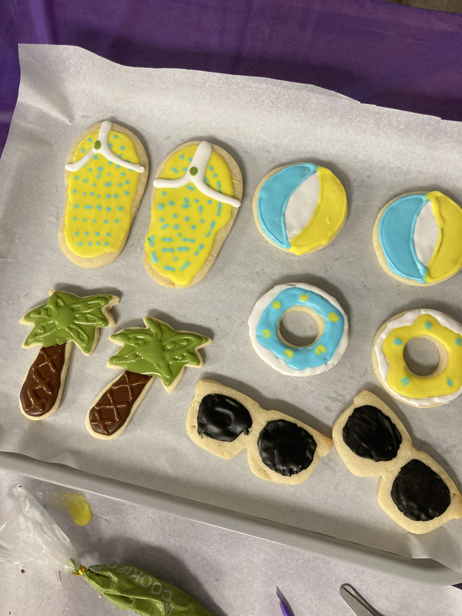 Cookies decorated by students at a 2 Cute 2 Eat Cookies class